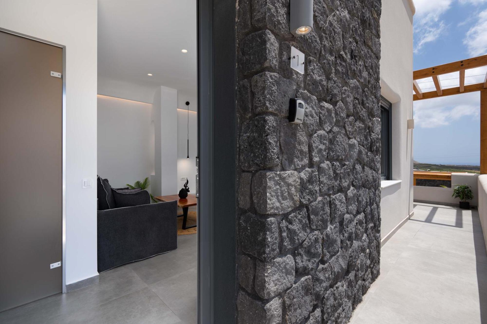 Lymarou Collection Aparthotel Megalochori  Exterior photo