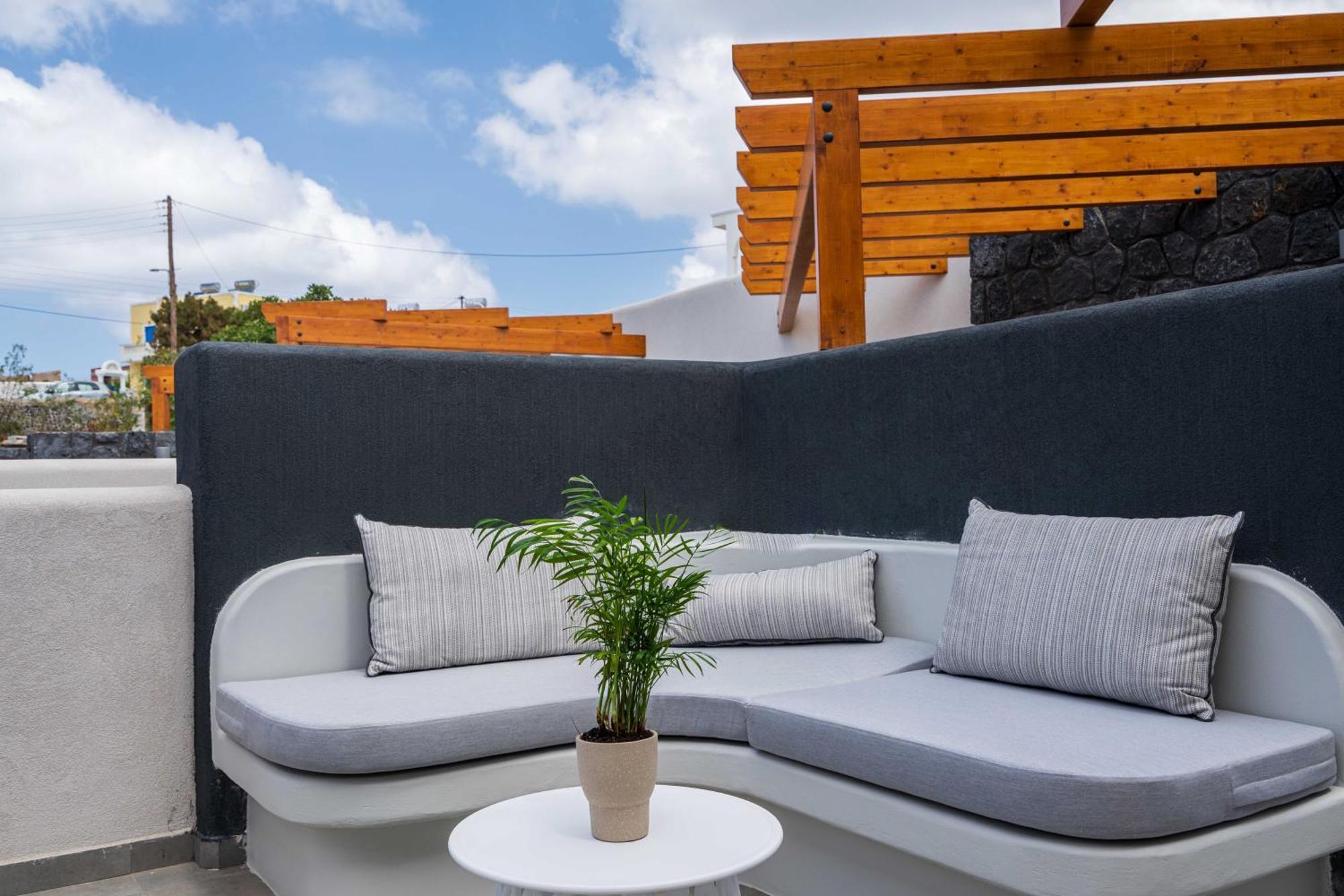 Lymarou Collection Aparthotel Megalochori  Exterior photo